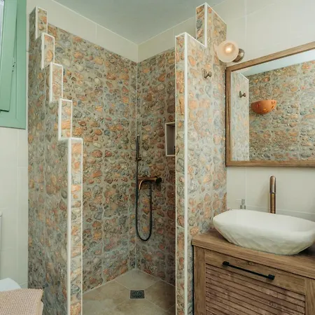 Holiday home At Chrisopigi Sifnos