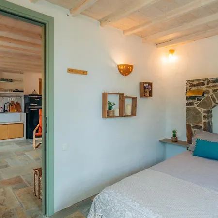 At Chrisopigi Sifnos Holiday home