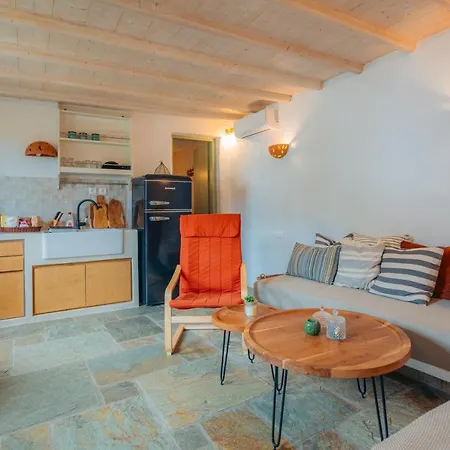 At Chrisopigi Sifnos Holiday home