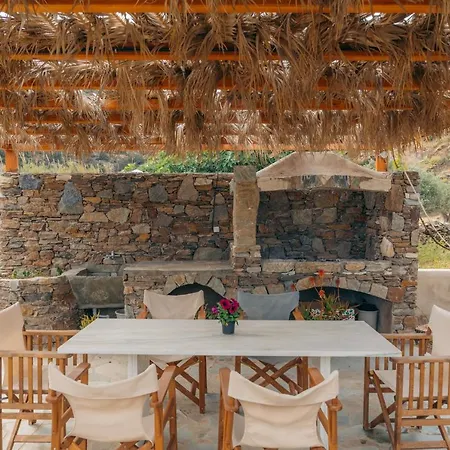 At Chrisopigi Sifnos Holiday home