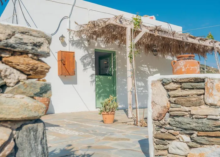 At Sifnos * Chrisopigi (Sifnos)